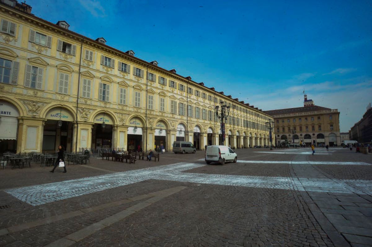 Ti amo ancora, piazza San Carlo: cosa significa la scritta a Torino