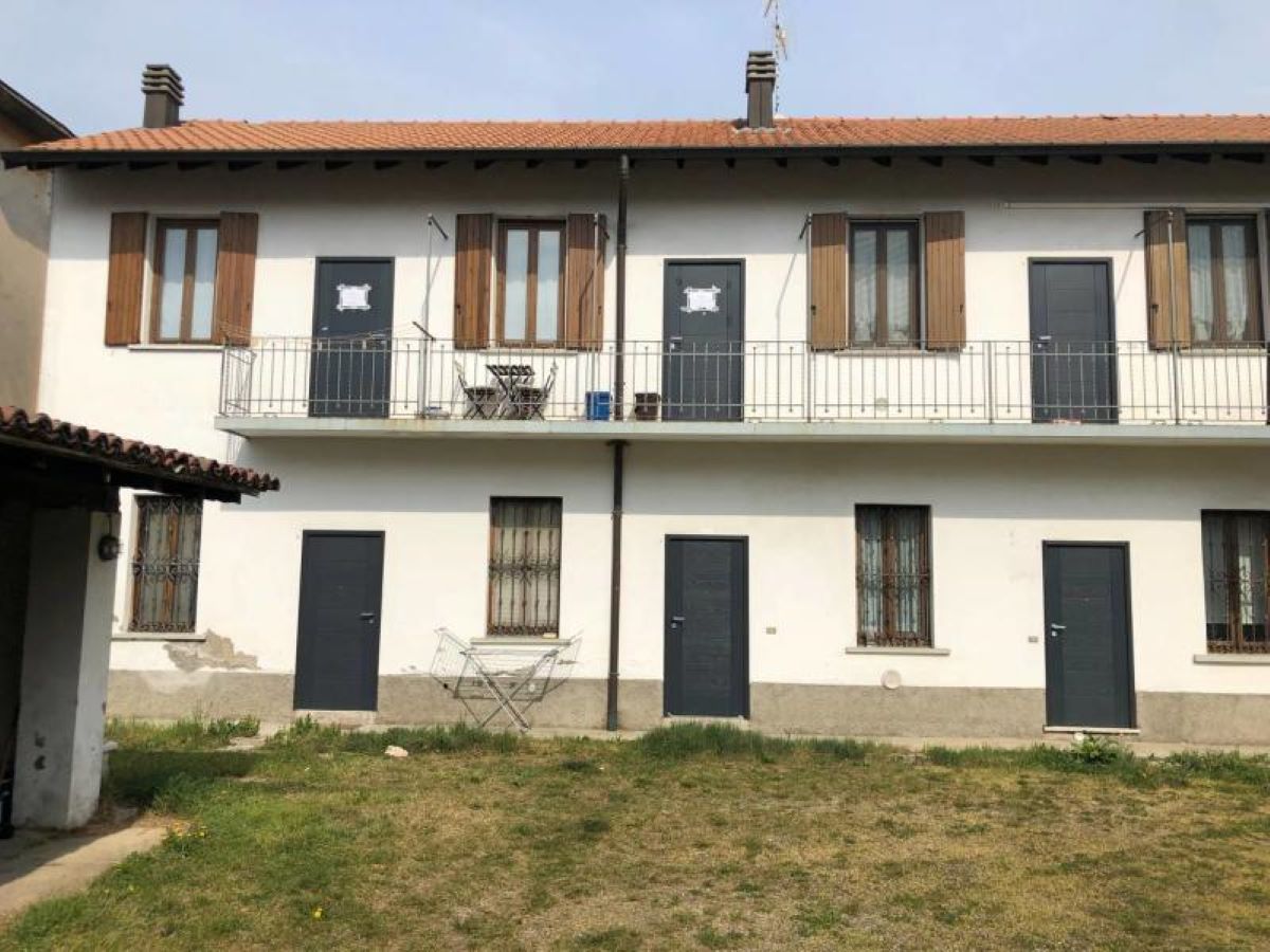 Carol fatta a pezzi in 3 giorni, tentativo di tagliare la pelle con i tatuaggi