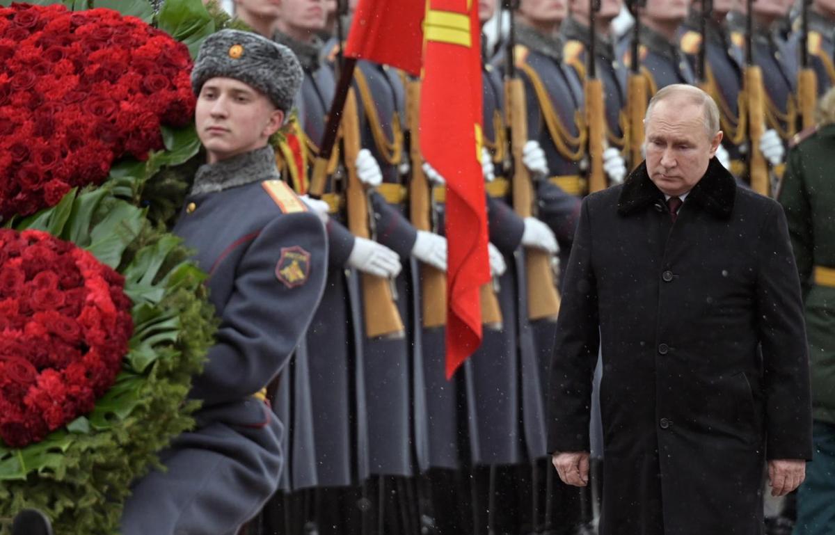 Guerra Russia-Ucraina, gli 007: “I soldati russi ignorano gli ordini di Putin” Guerra Russia-Ucraina, gli 007: “I soldati russi ignorano gli ordini di Putin”