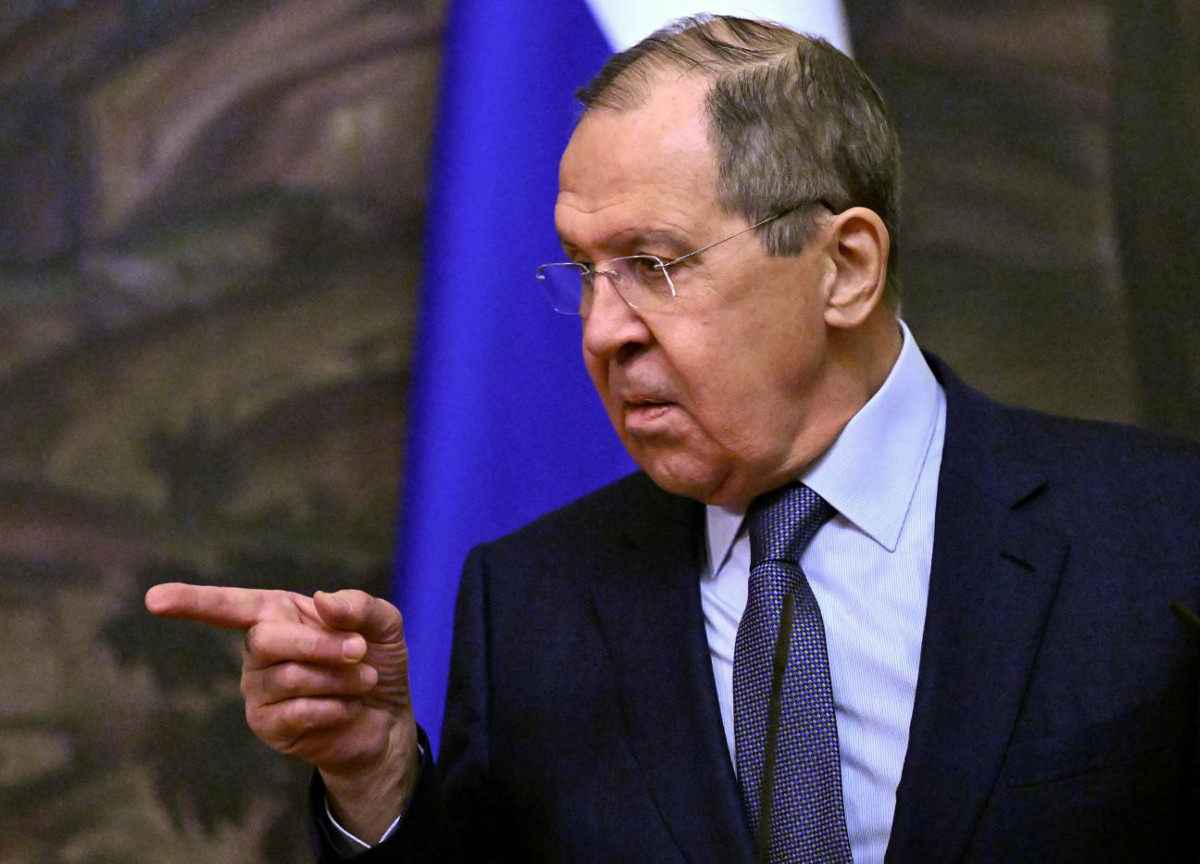 Russia, “inaccettabili basi Usa al confine afghano”. Clima da guerra mondiale