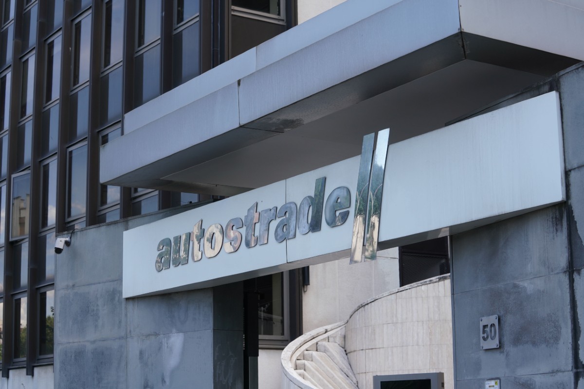 Autostrade, pronta la cessione a Cdp: Benetton fuori entro la fine di aprile Autostrade, pronta la cessione a Cdp: Benetton fuori entro la fine di aprile