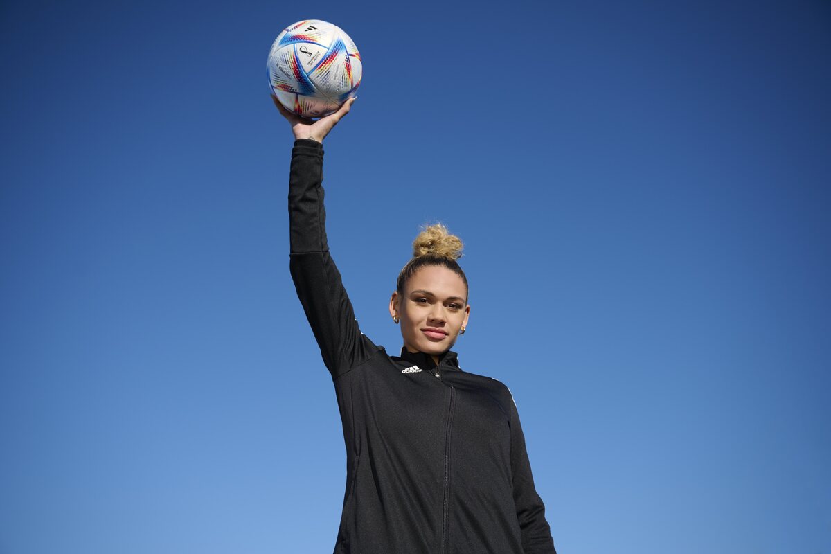 Mondiali 2022 in Qatar, Adidas presenta il pallone ufficiale: “Al Rihla”