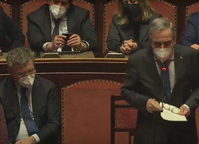 Ucraina, Gasparri: “Ci vorrebbero più Kissinger e meno Biden”