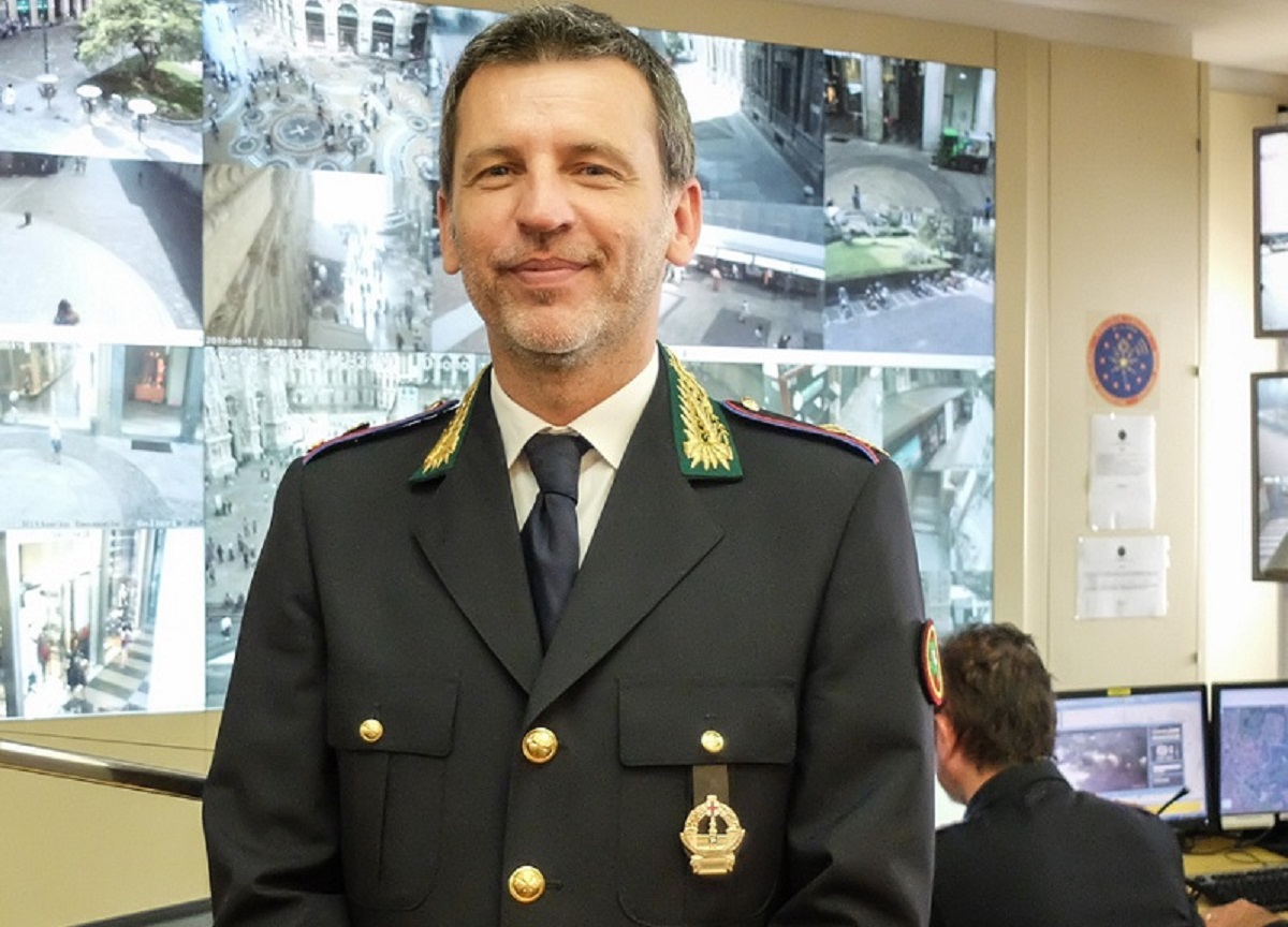 Polizia locale Milano: Ciacci resta alla guida. Sì ai taser, esulta la Lega Polizia locale Milano: Ciacci resta alla guida. Sì ai taser, esulta la Lega