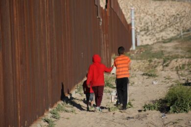 L’Ue alza i muri per i profughi: in confronto quello di Trump era Disneyland