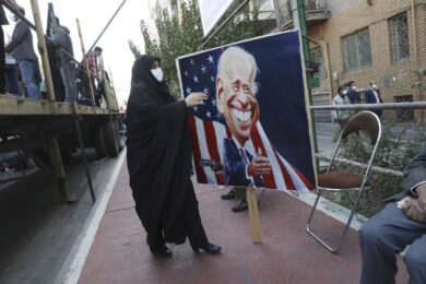 Guerra Ucraina, nuovo asse Asia-Putin. Petrolio, Biden in ginocchio dall’Iran