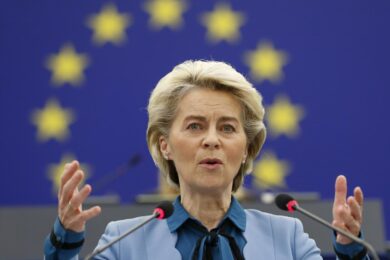 Ue, sanzioni alla Russia: dentro carbone e petrolio, fuori il gas naturale
