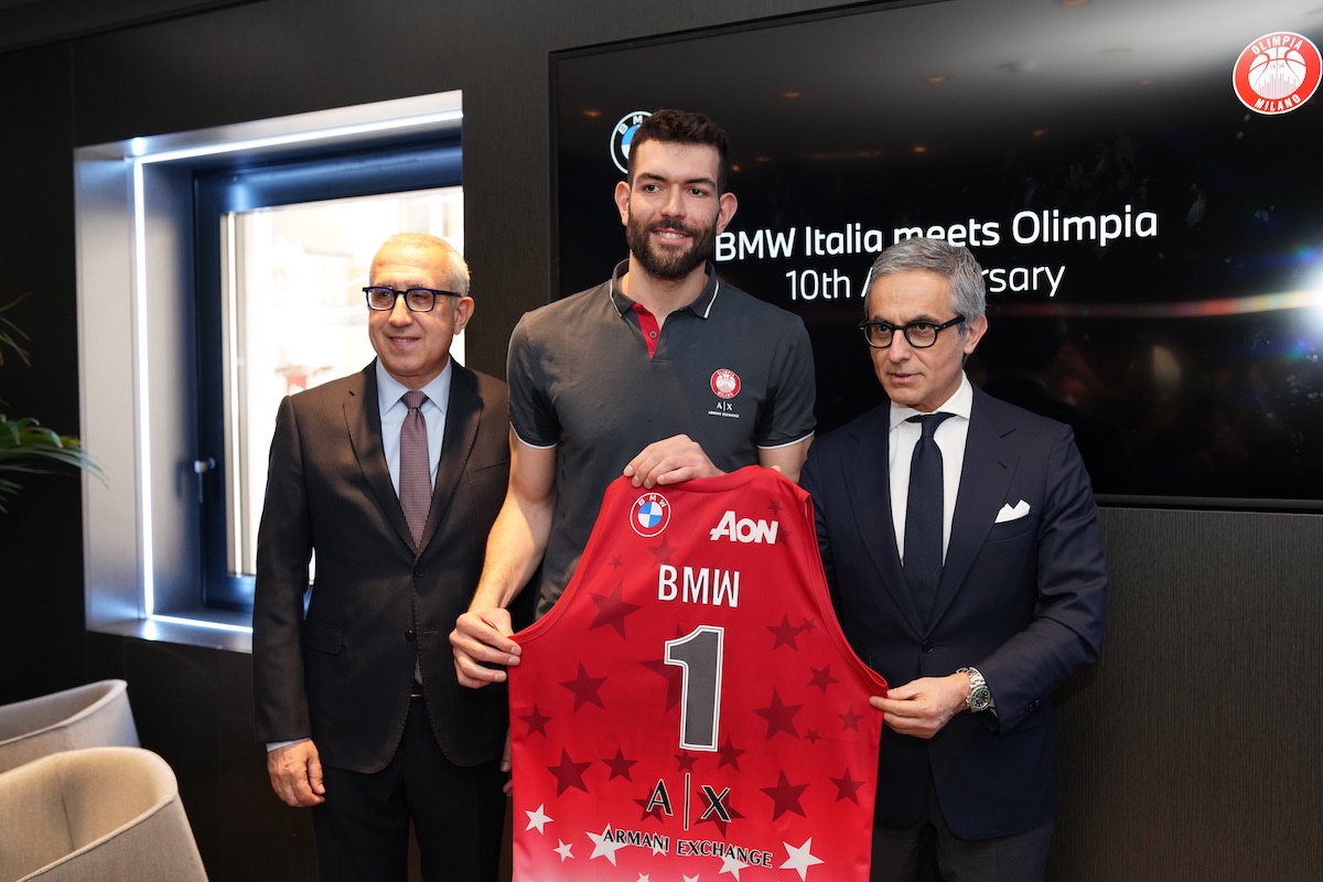 BMW e Olimpia Milano festeggiano dieci anni di partnership BMW e Olimpia Milano festeggiano dieci anni di partnership
