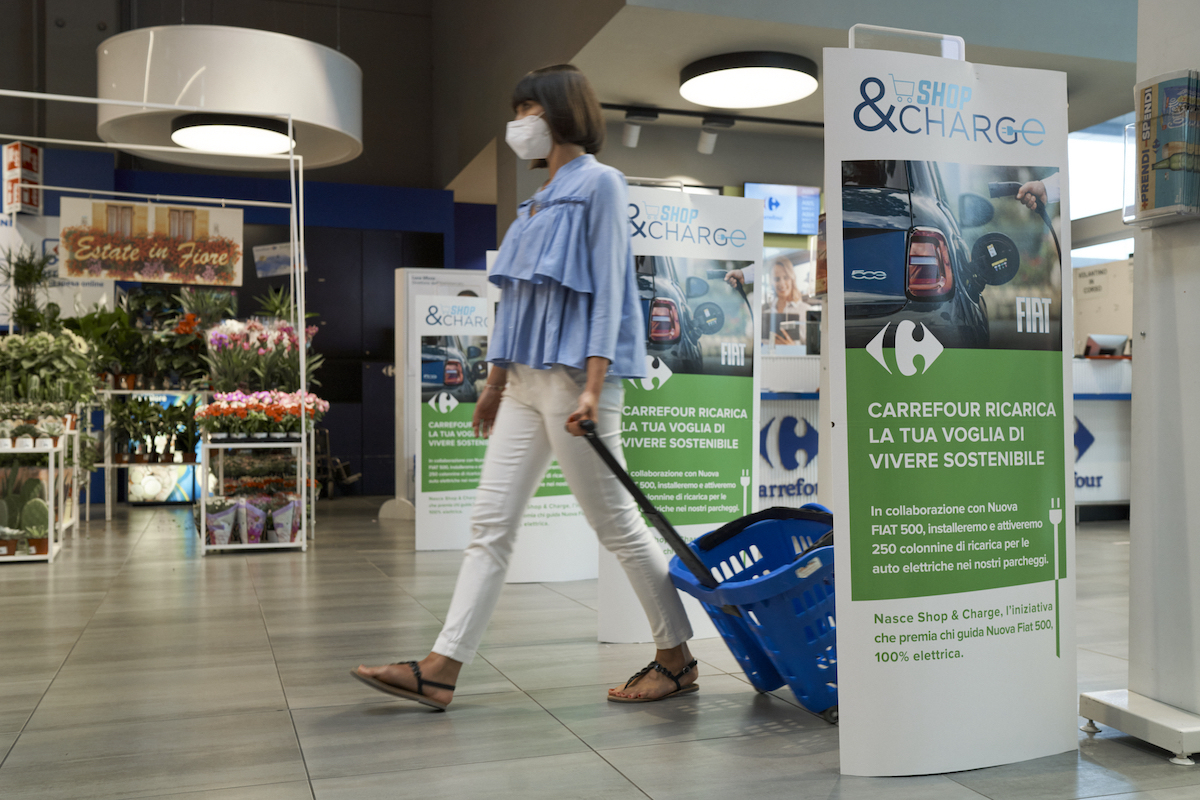 Shop & Charge: la spesa si fa in elettrico