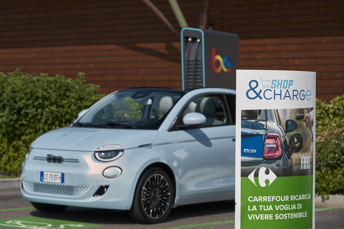 Shop & Charge: la spesa si fa in elettrico