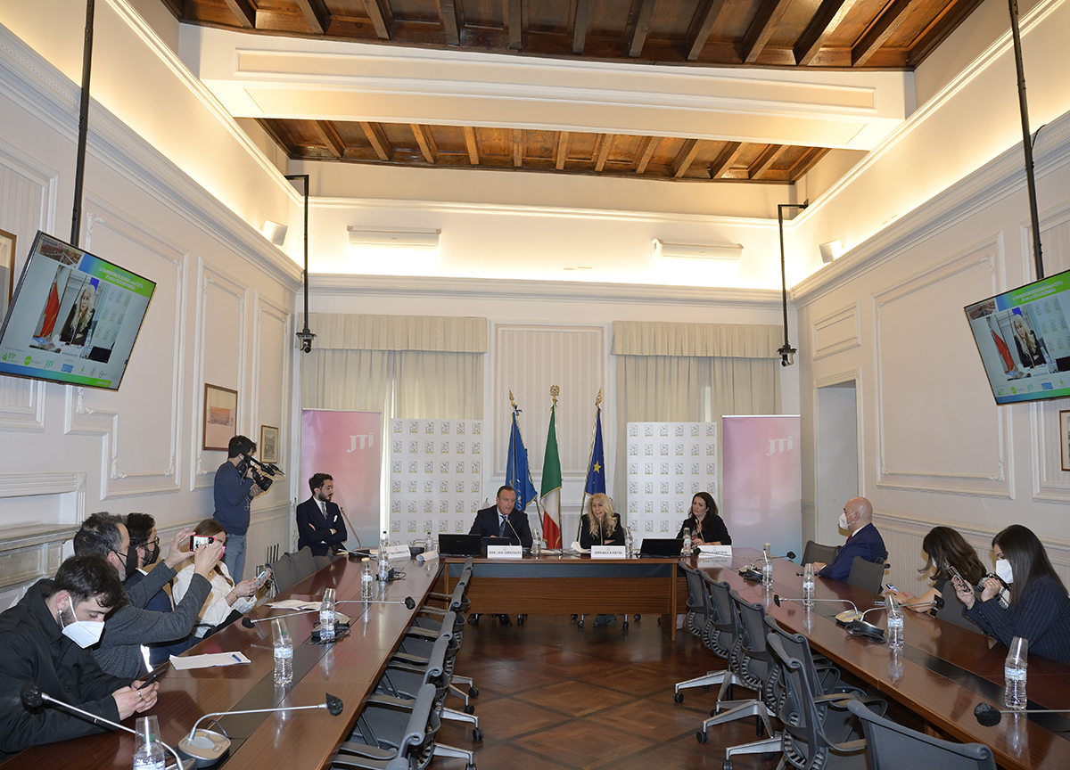 JTI Italia, presentato il primo corso sulla transizione ecologica JTI Italia, presentato il primo corso sulla transizione ecologica