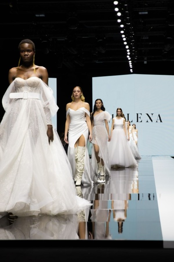 Maison Signore torna a sfilare in occasione di Si Sposa Italia Collezioni