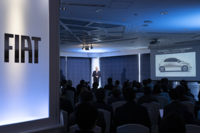 Nuova 500 arriva ufficialmente in Giappone proseguendo il suo cammino globale.