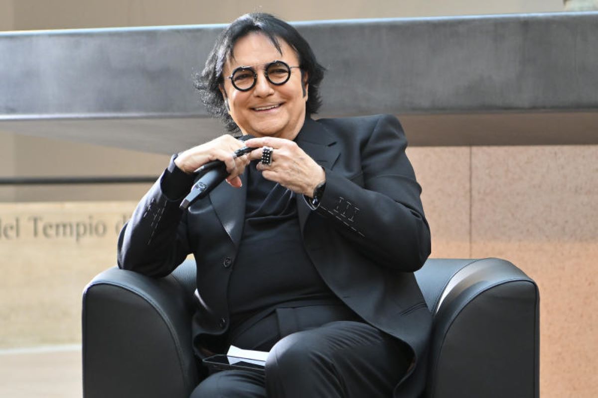 Renato Zero al Circo Massimo: “Concerti Atto di fede, non siamo più cristiani” Renato Zero al Circo Massimo: “Concerti Atto di fede, non siamo più cristiani”
