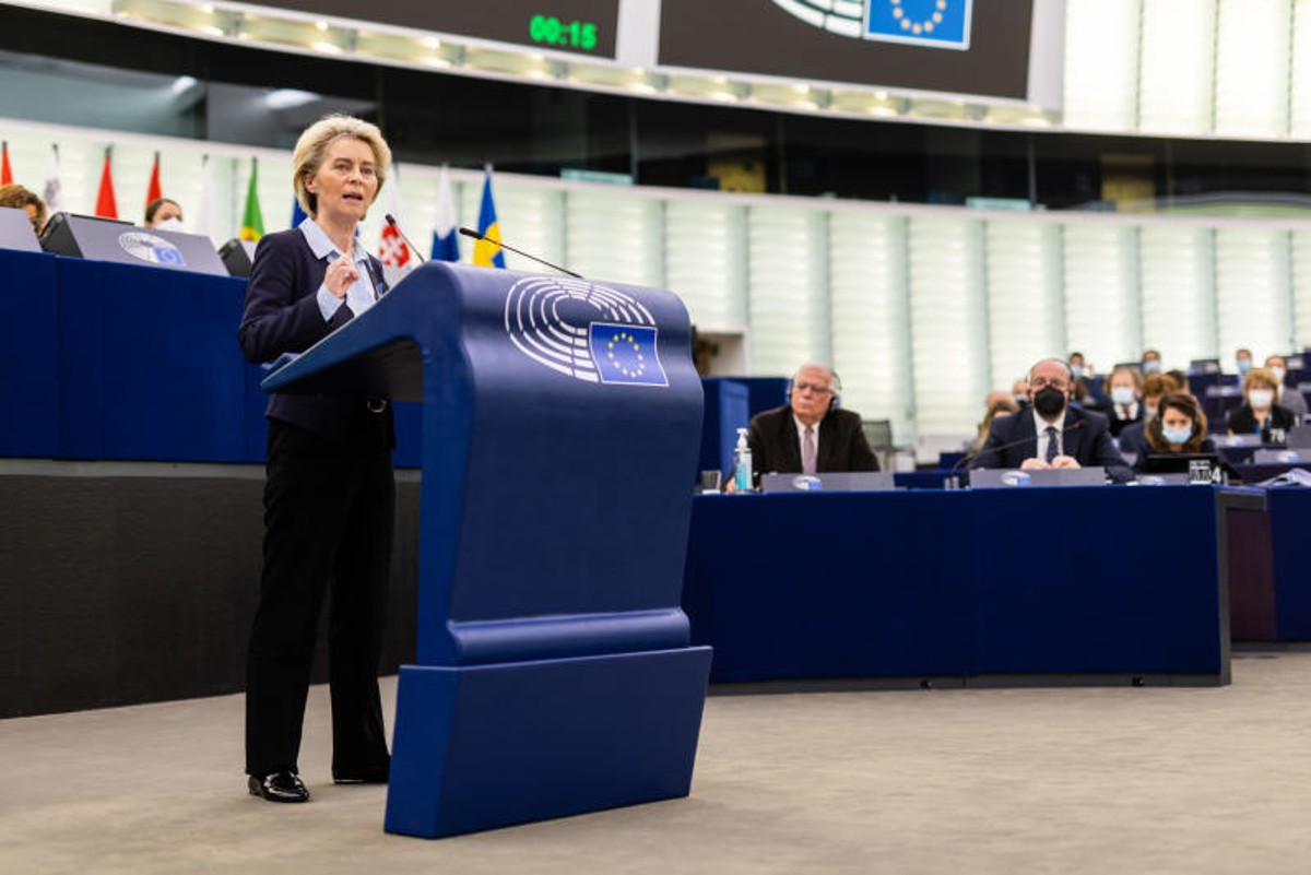 Guerra Ucraina, stop al gas russo: il Parlamento europeo dà il via libera Guerra Ucraina, stop al gas russo: il Parlamento europeo dà il via libera