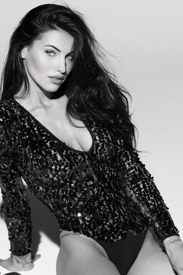 Carolina Stramare offusca Lele Adani, è lei la star di Adani’s Corner – FOTO