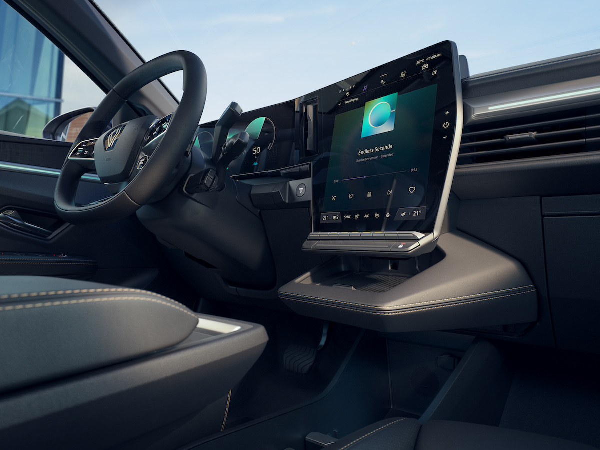 La Mégane E-TECH Electric stupisce anche per il sound La Mégane E-TECH Electric stupisce anche per il sound