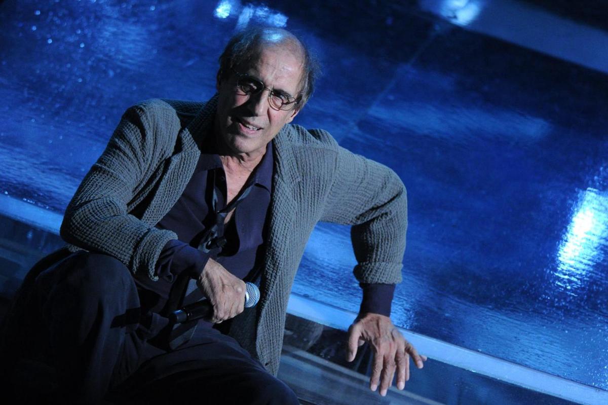 “Adriano Celentano è morto oggi”: dopo Massimo Boldi, un’altra bufala in Rete “Adriano Celentano è morto oggi”: dopo Massimo Boldi, un’altra bufala in Rete