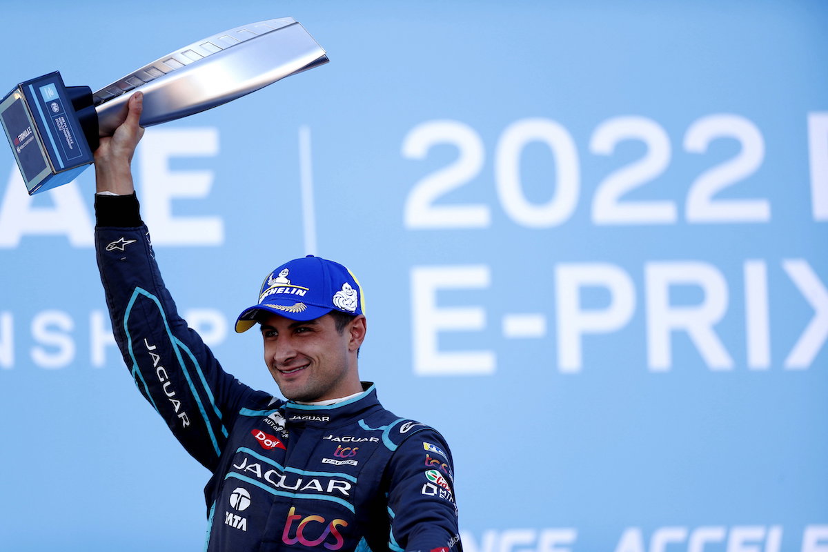 Jaguar TCS Racing vince la quinta tappa del Campionato del Mondo di Formula E Jaguar TCS Racing vince la quinta tappa del Campionato del Mondo di Formula E