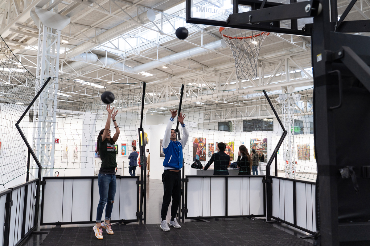 Bruno Cerella e Slums Dunk: l’arte va a canestro. Le foto