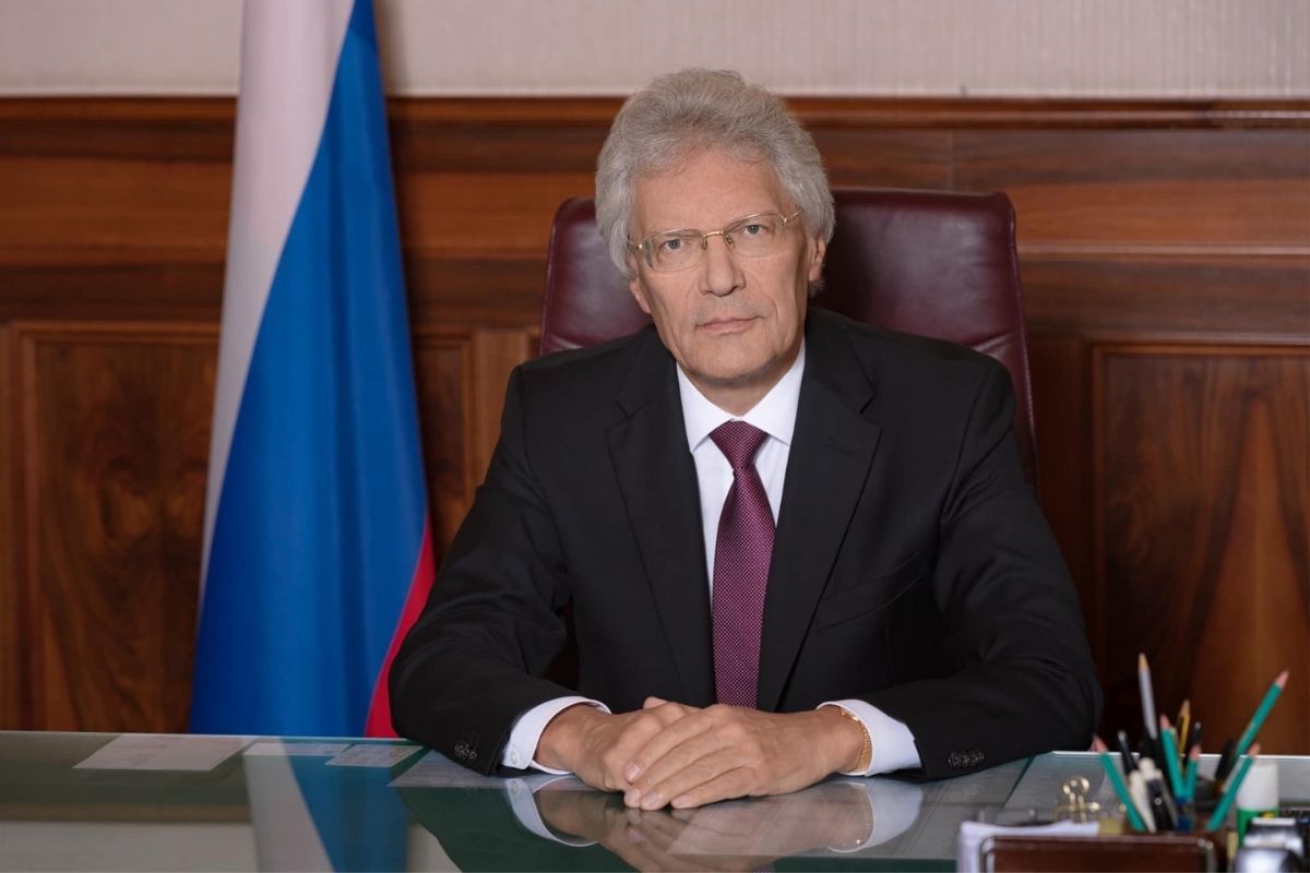 Aggressione alla Russia: vernice contro l’ambasciata a Roma. Protesta formale Aggressione alla Russia: vernice contro l’ambasciata a Roma. Protesta formale
