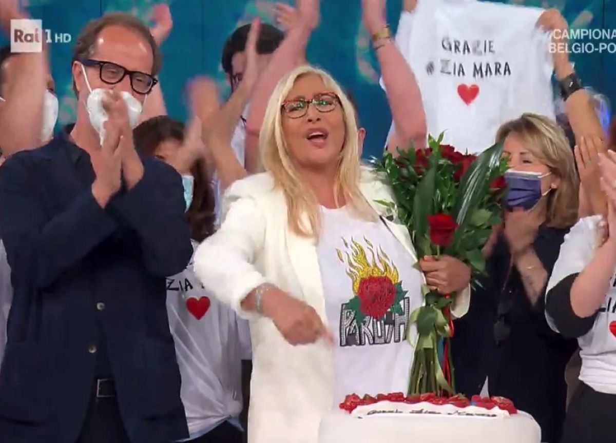 Mara Venier vola negli ascolti tv, a Domenica In è “Don Mazzi show” Mara Venier vola negli ascolti tv, a Domenica In è “Don Mazzi show”