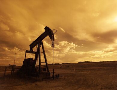 Ucraina, volano i prezzi del petrolio. Bruxelles: l’Opec aumenti la produzione