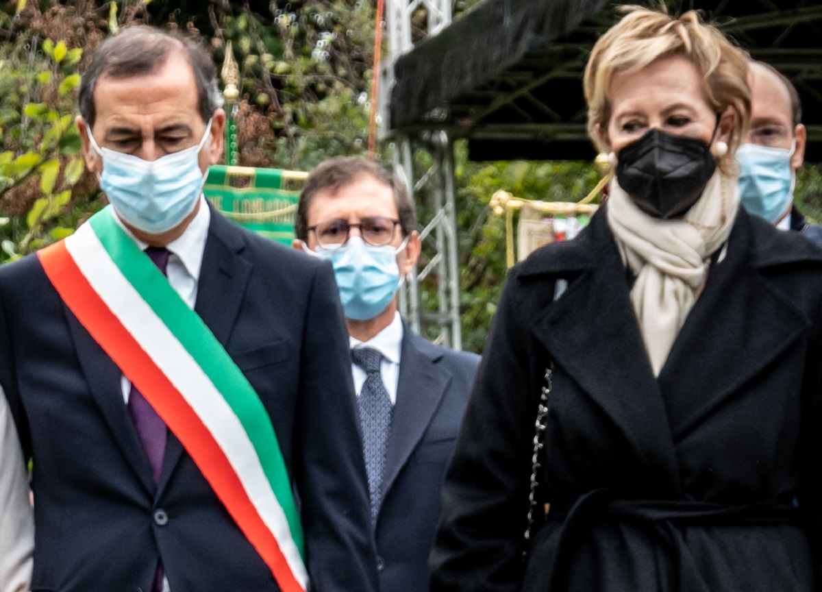 Welfare, l’affondo di Sala a Moratti: “Abbia rispetto dei ruoli” Welfare, l’affondo di Sala a Moratti: “Abbia rispetto dei ruoli”