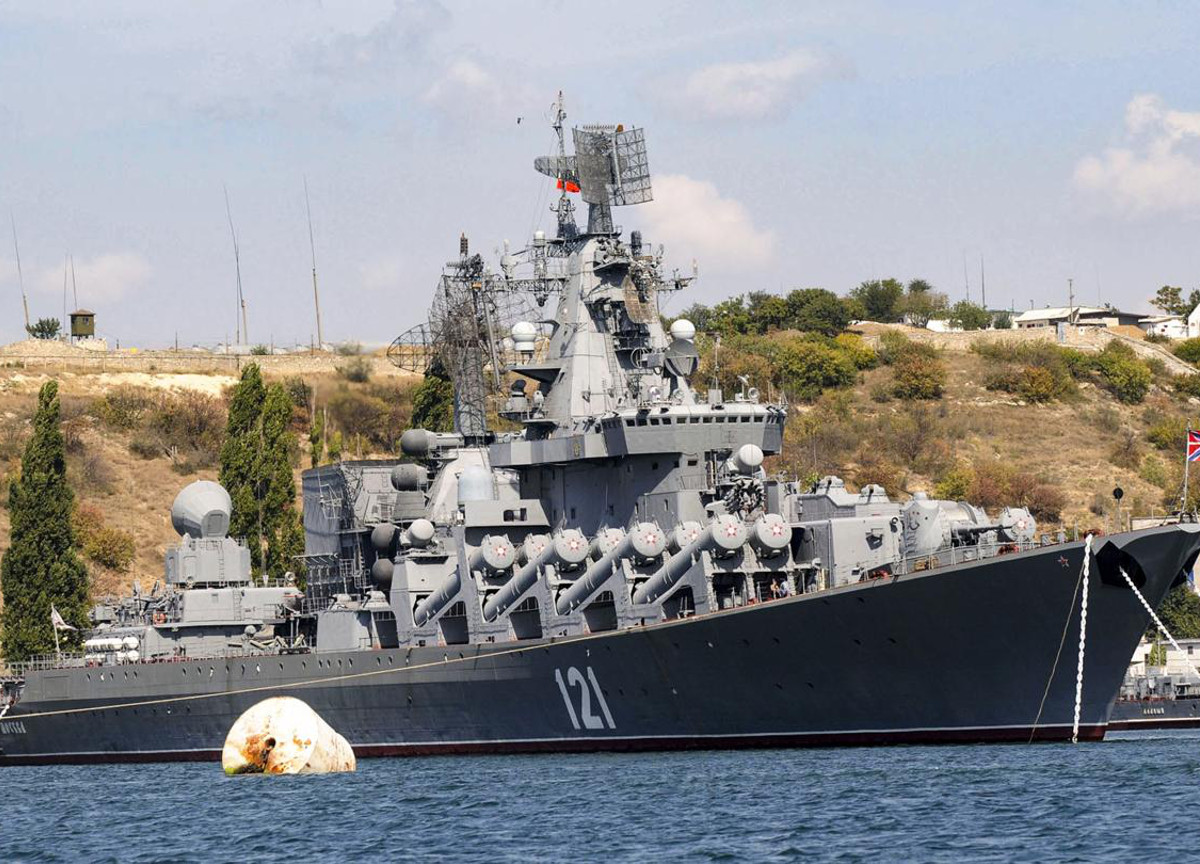 Nave russa colpita e affondata nel Mar Nero, “450 marinai forse sono morti”