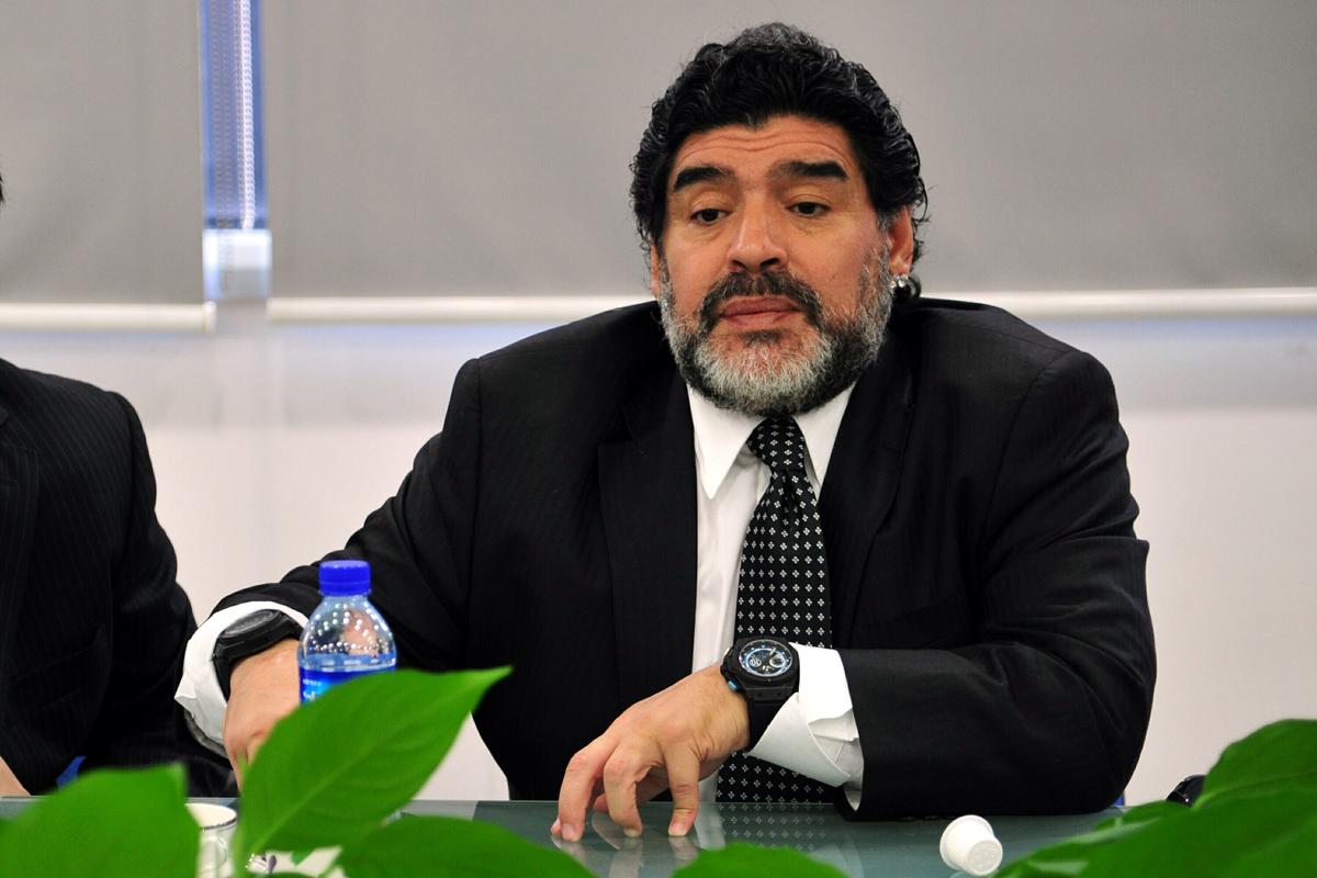 “Maradona morto ammazzato”. Otto medici a processo. E tutti a giocarsi il 62 “Maradona morto ammazzato”. Otto medici a processo. E tutti a giocarsi il 62