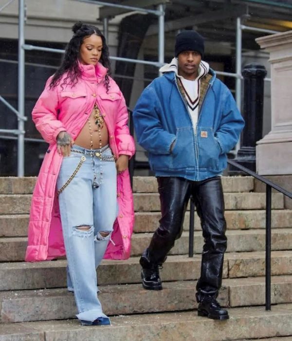 Rihanna incinta lascia Asap Rocky? “L’ha tradita con Amina Muaddi” Rihanna incinta lascia Asap Rocky? “L’ha tradita con Amina Muaddi”