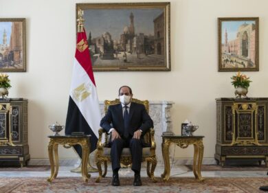 Regeni beffato due volte: gas dall’Egitto, che riceve le armi italiane