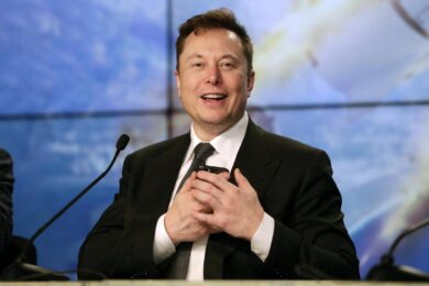 Twitter, non solo Musk va all’attacco: Apollo-Thoma Bravo preparano l’offerta