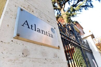 Atlantia, Fondazione Crt aderisce a Opa-Benetton-Blackstone con il suo 4,54%