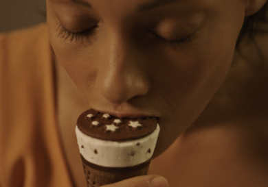 Pan di Stelle lancia il suo cono gelato: on air lo spot “Sogna, è buonissimo”