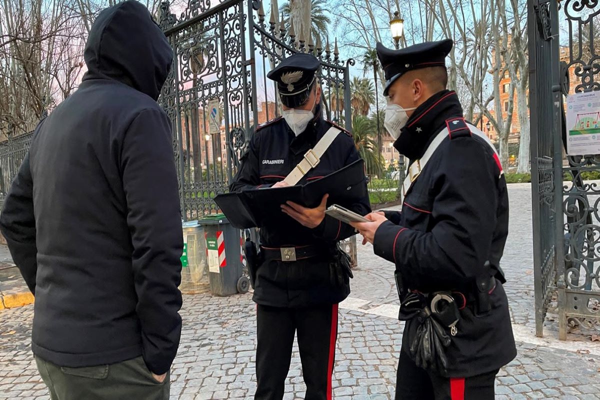 Esquilino sottosopra. Maxi operazione interforze di Carabinieri e Polizia