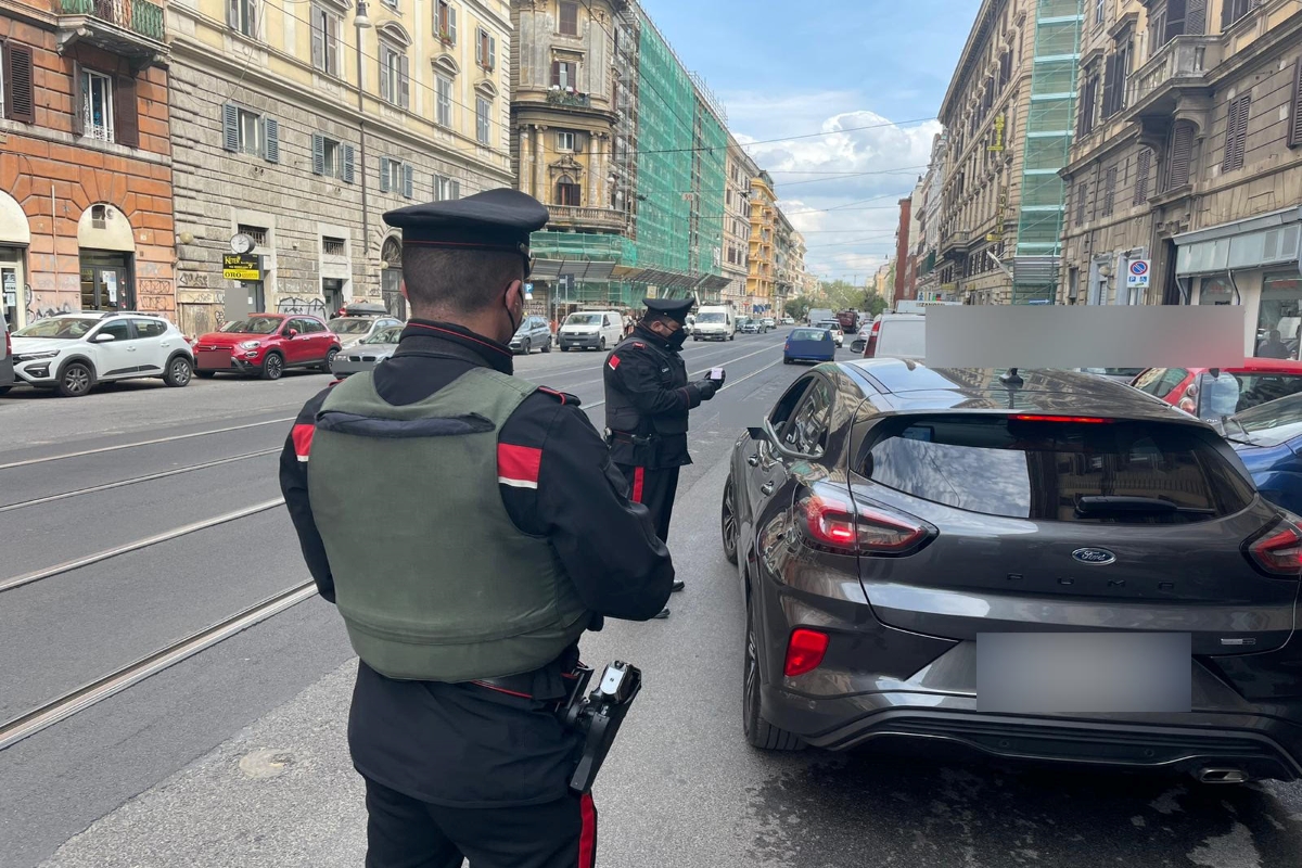 Esquilino sottosopra. Maxi operazione interforze di Carabinieri e Polizia