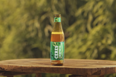 Ceres lancia la birra alla canapa: ecco lo spot più censurato della tv