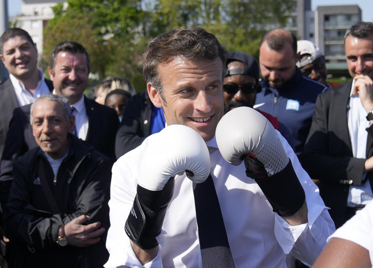 Francia, Macron: “Putin vuole l’escalation. Embargo gas? Tema sul tavolo” Francia, Macron: “Putin vuole l’escalation. Embargo gas? Tema sul tavolo”