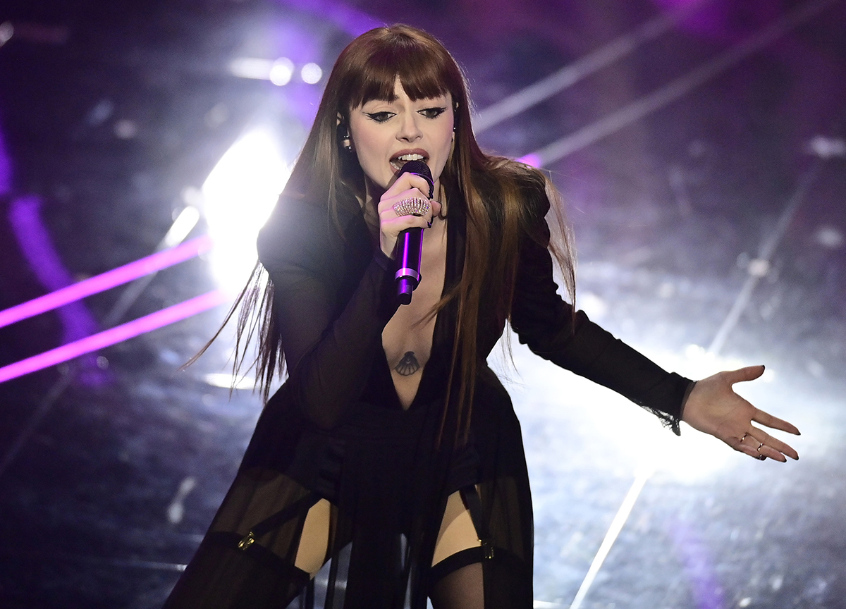 Annalisa batte i Maneskin: record di dischi di platino anche grazie a Fedez CP Annalisa batte i Maneskin: record di dischi di platino anche grazie a Fedez CP