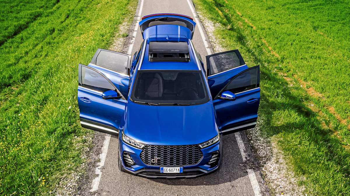 Debutta il nuovo SUV DR 6.0