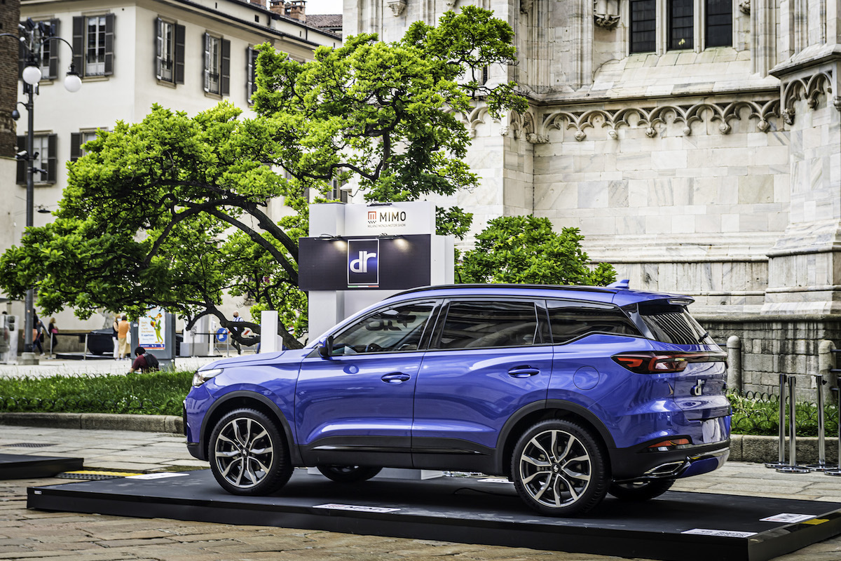 Debutta il nuovo SUV DR 6.0