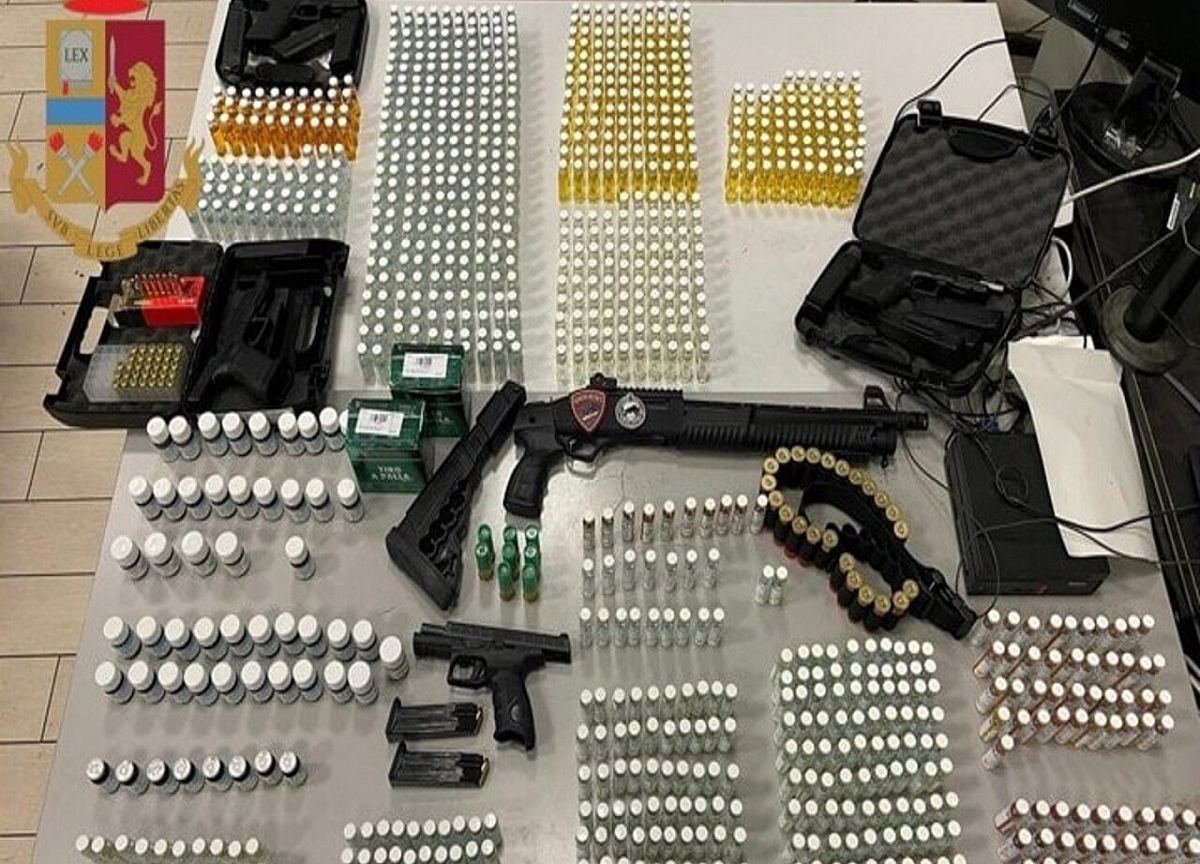 Armi e 1.600 flaconi di farmaci dopanti: arrestato 26enne a Milano Armi e 1.600 flaconi di farmaci dopanti: arrestato 26enne a Milano