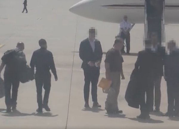 Turchia, scambio di prigionieri tra Usa e Russia come in un film. VIDEO Turchia, scambio di prigionieri tra Usa e Russia come in un film. VIDEO