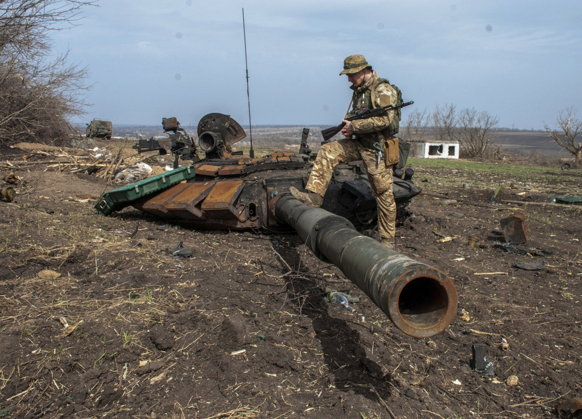 Consigliere di Putin: “Il Donbass non ci basta più. Ci giochiamo l’esistenza”