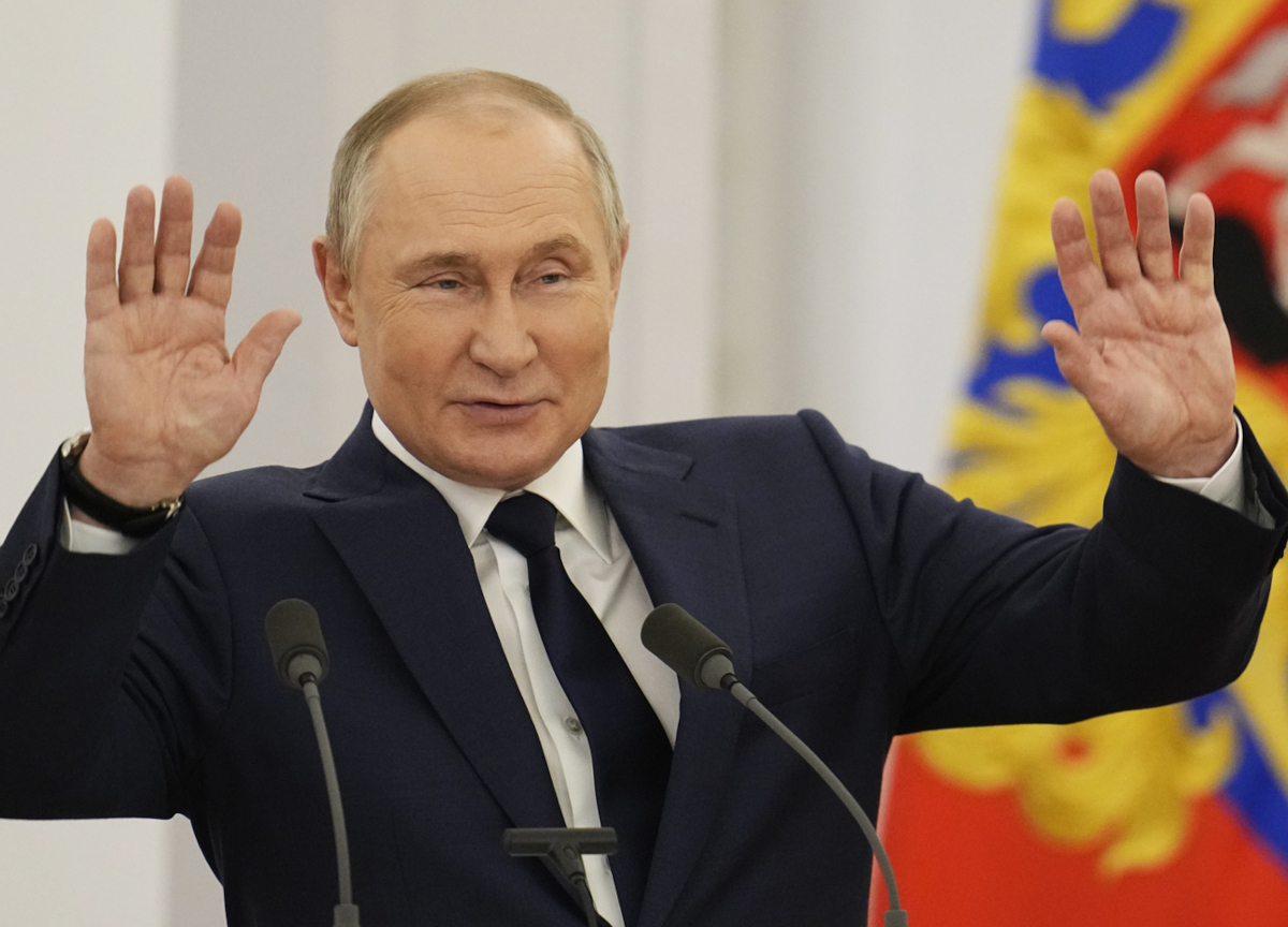 Consigliere di Putin: “Il Donbass non ci basta più. Ci giochiamo l’esistenza”