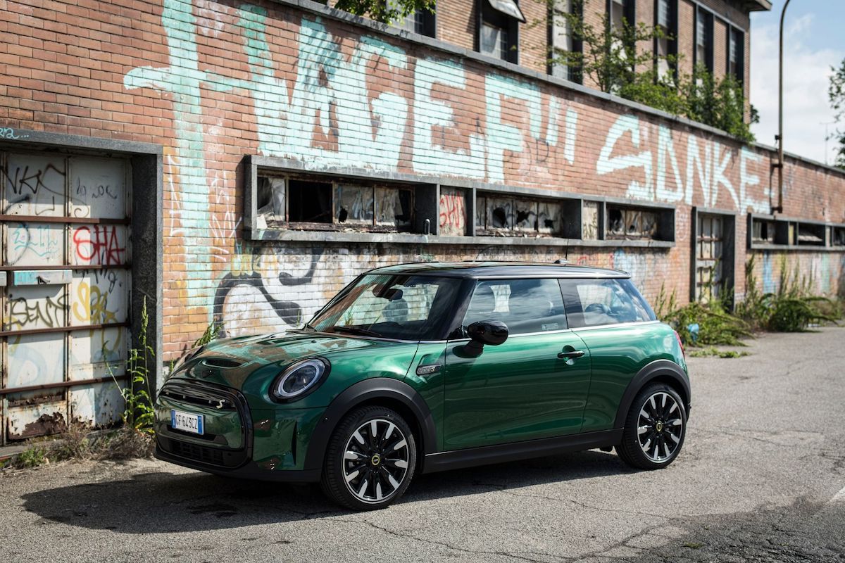 MINI Cooper SE: 100% elettrica, 100% MINI