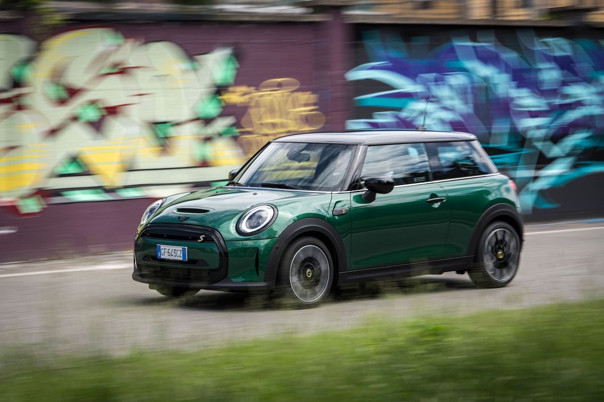 MINI Cooper SE: 100% elettrica, 100% MINI