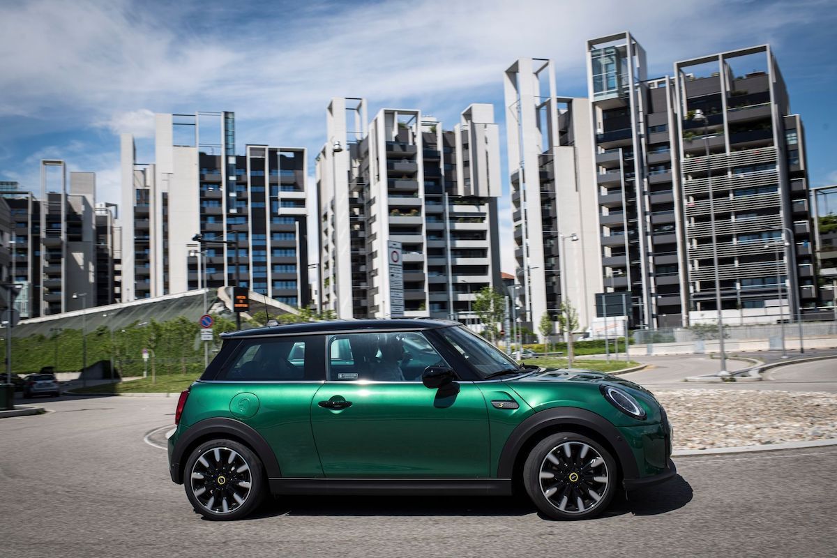 MINI Cooper SE: 100% elettrica, 100% MINI