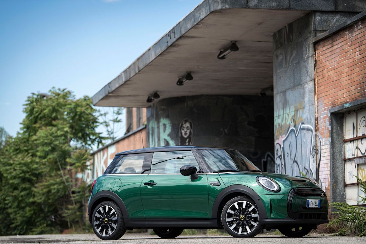 MINI Cooper SE: 100% elettrica, 100% MINI